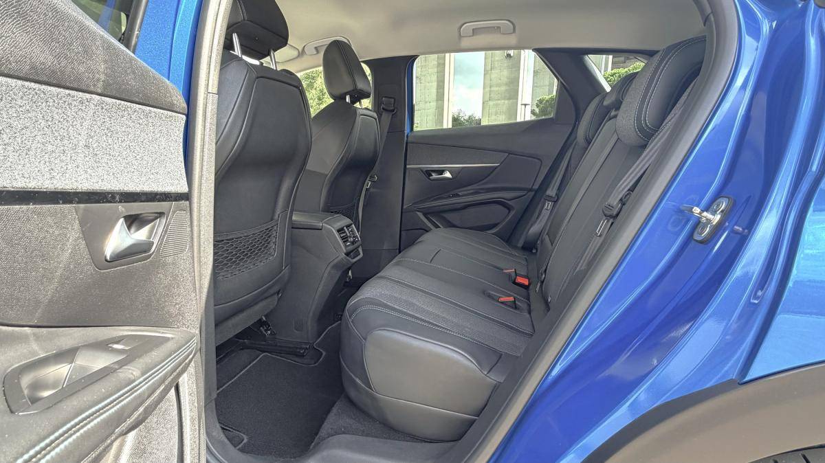 peugeot-3008-2021-hibrido-a-gasolina-1598cc
