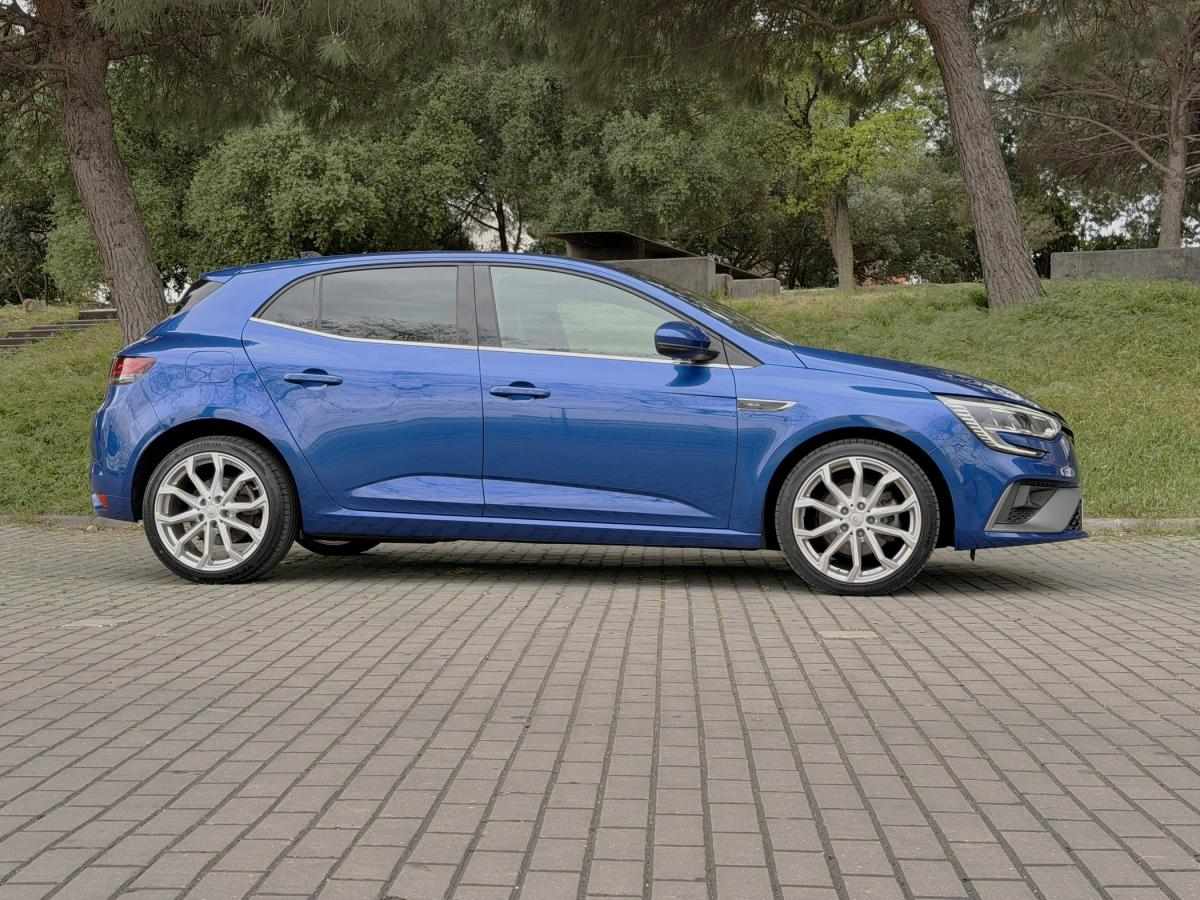 renault-megane-2021-hibrido-a-gasolina-1598cc