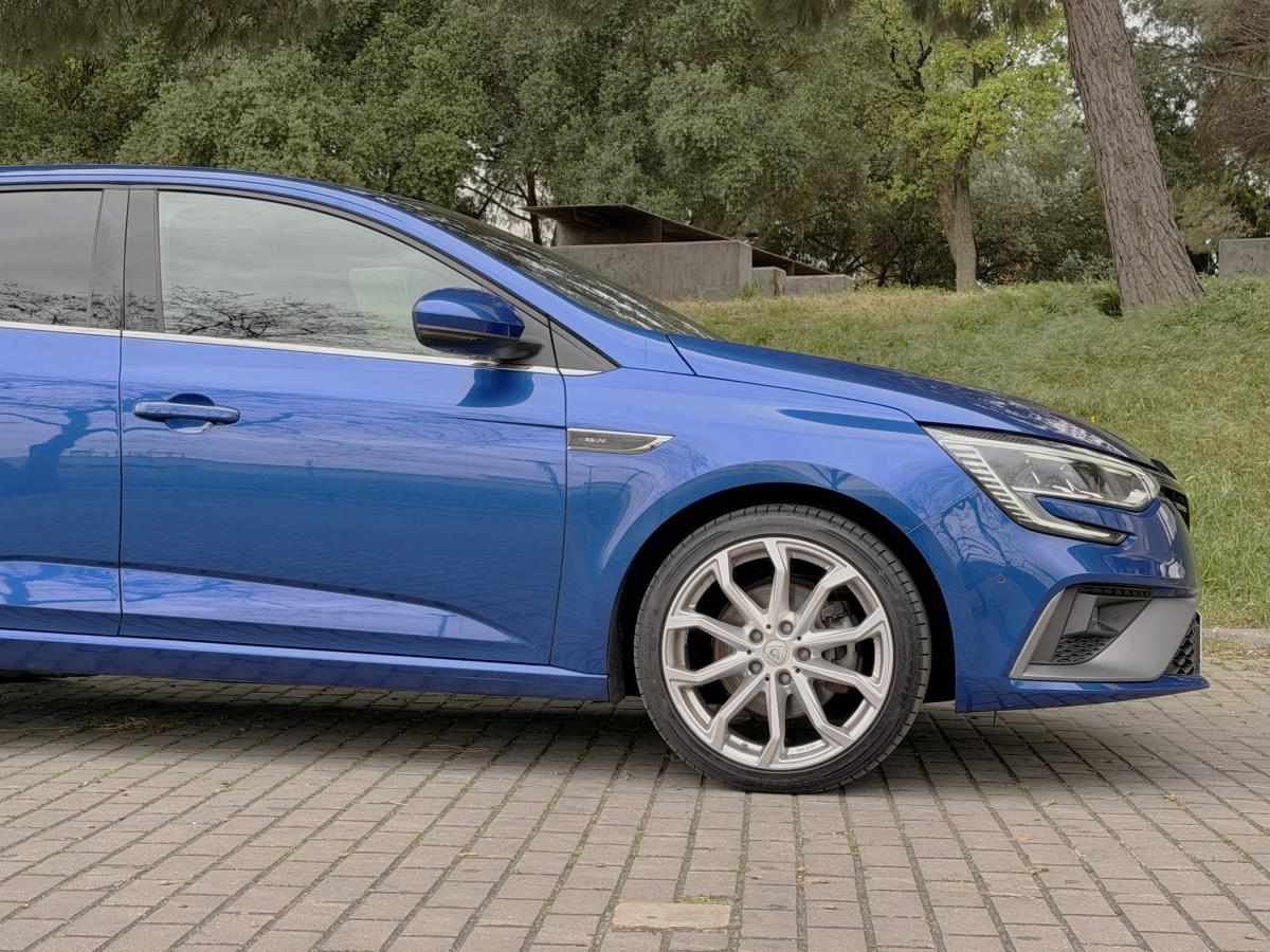 renault-megane-2021-hibrido-a-gasolina-1598cc
