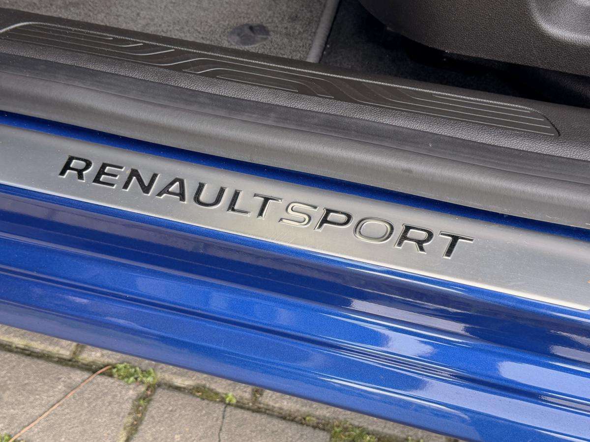 renault-megane-2021-hibrido-a-gasolina-1598cc