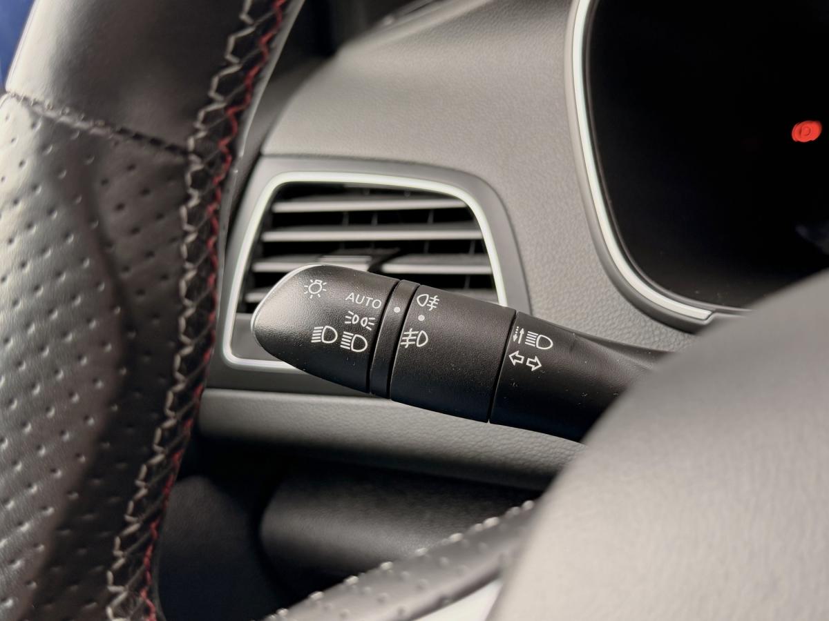 renault-megane-2021-hibrido-a-gasolina-1598cc