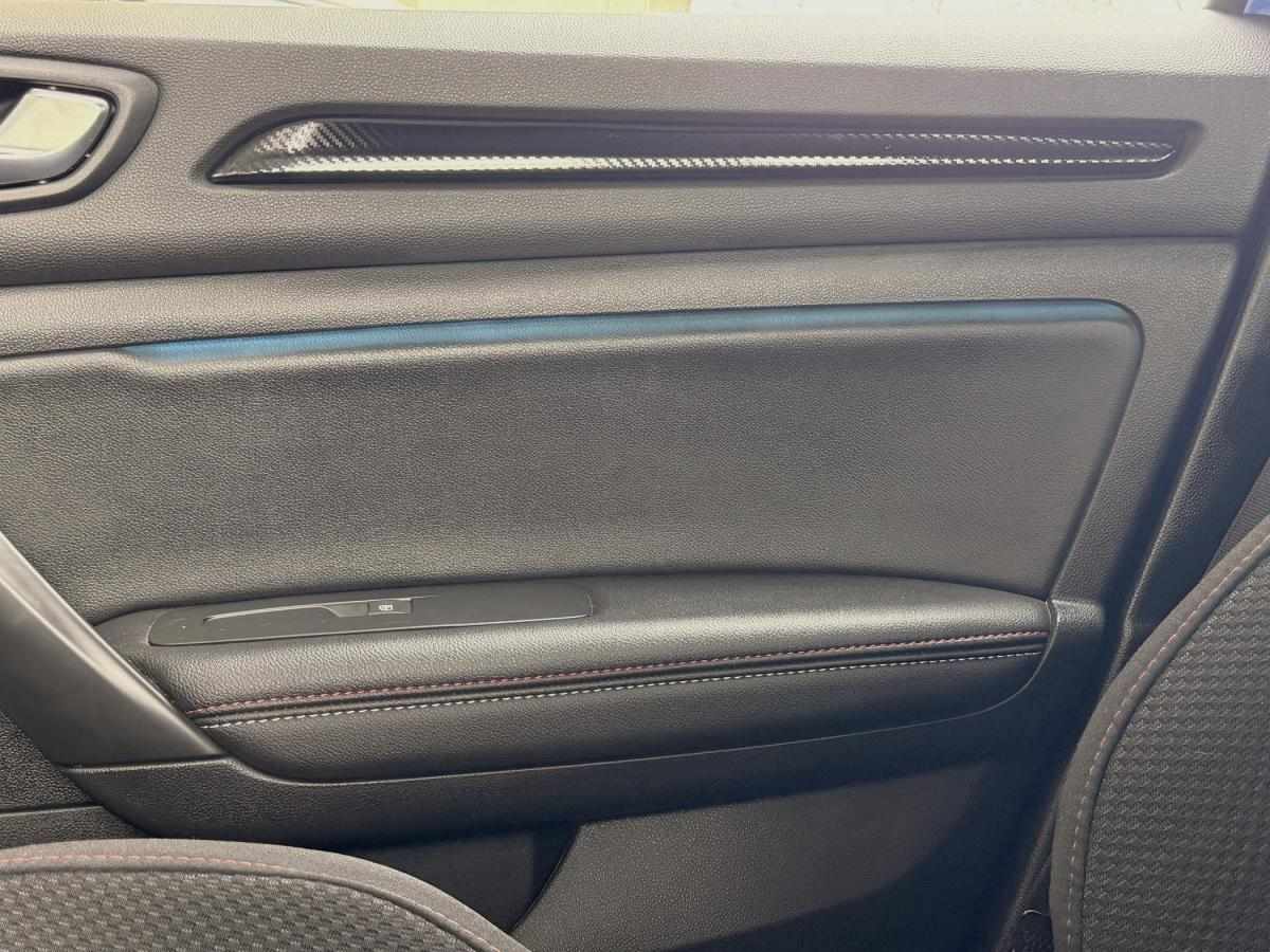 renault-megane-2021-hibrido-a-gasolina-1598cc