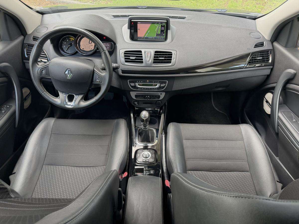 renault-megane-sport-tourer-2014-diesel-1598cc