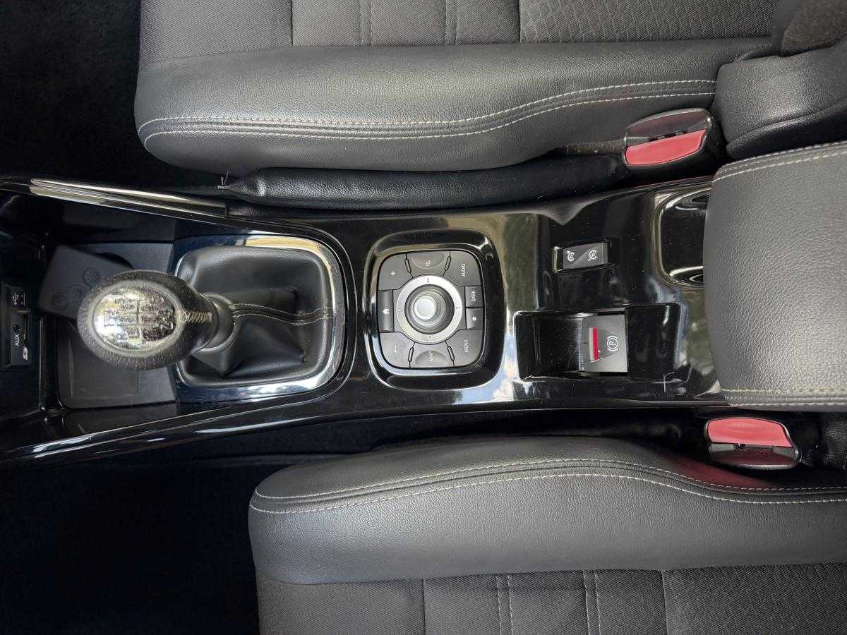 renault-megane-sport-tourer-2014-diesel-1598cc
