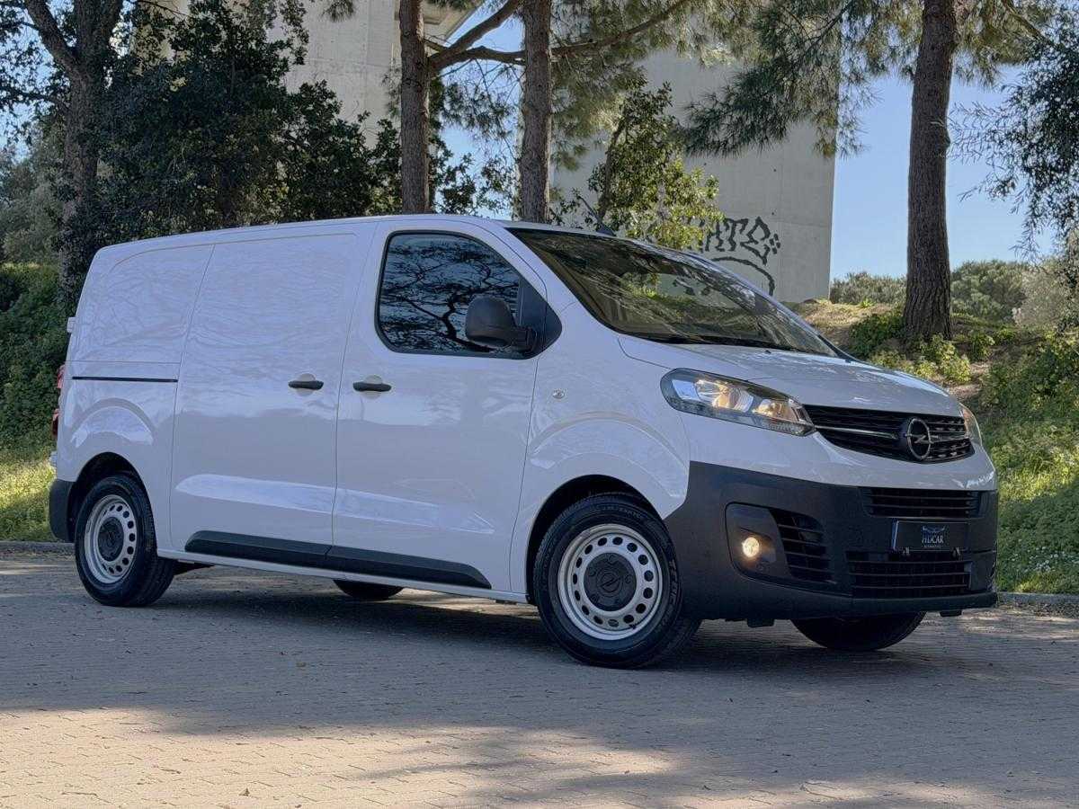 opel-vivaro-2023-diesel-1499cc