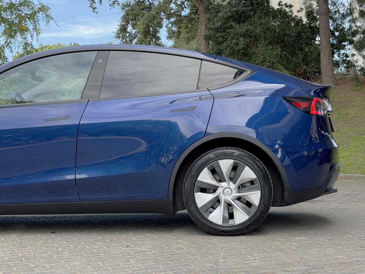 tesla-model-y-2023-eletrico-500cc