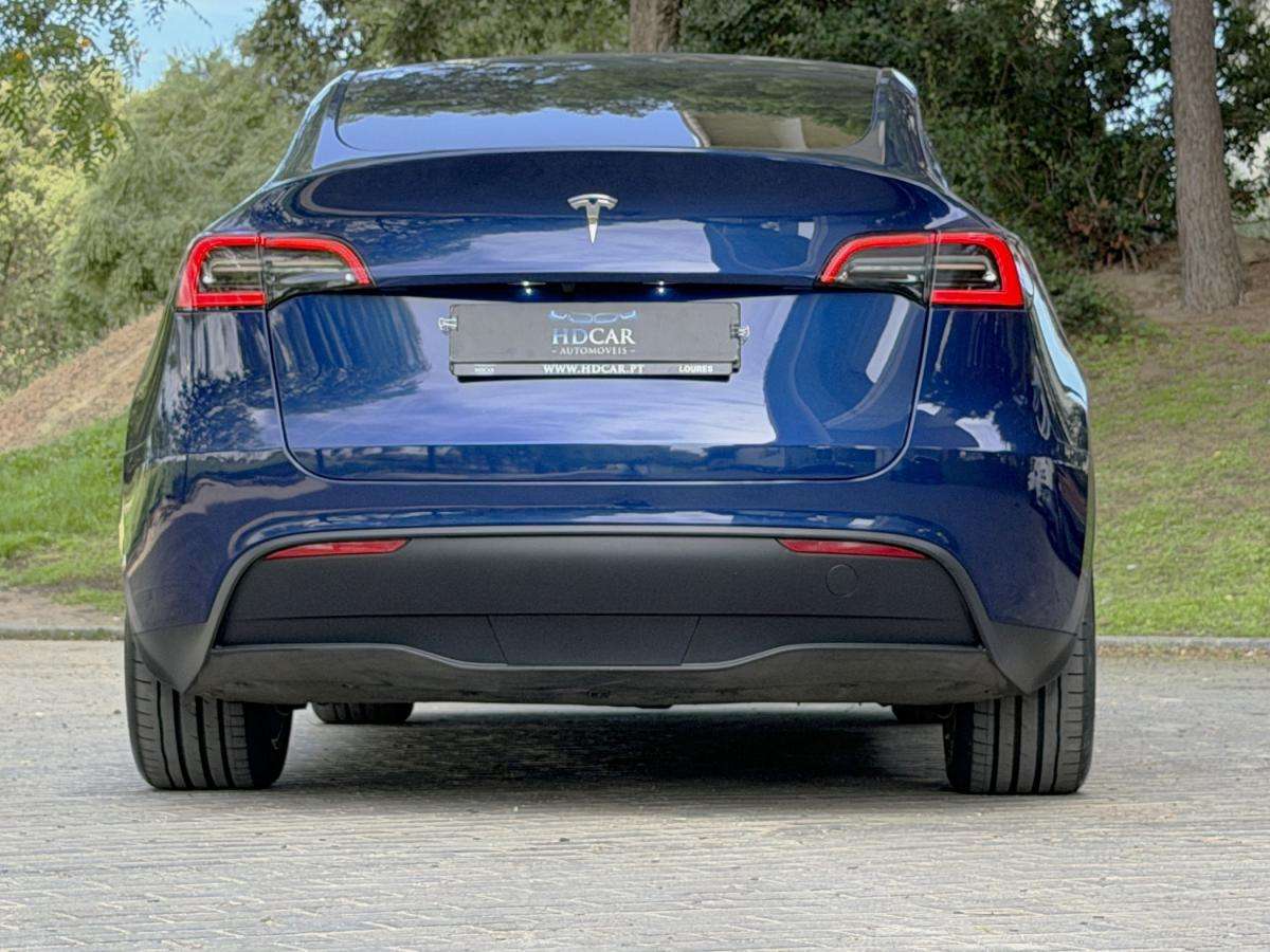 tesla-model-y-2023-eletrico-500cc