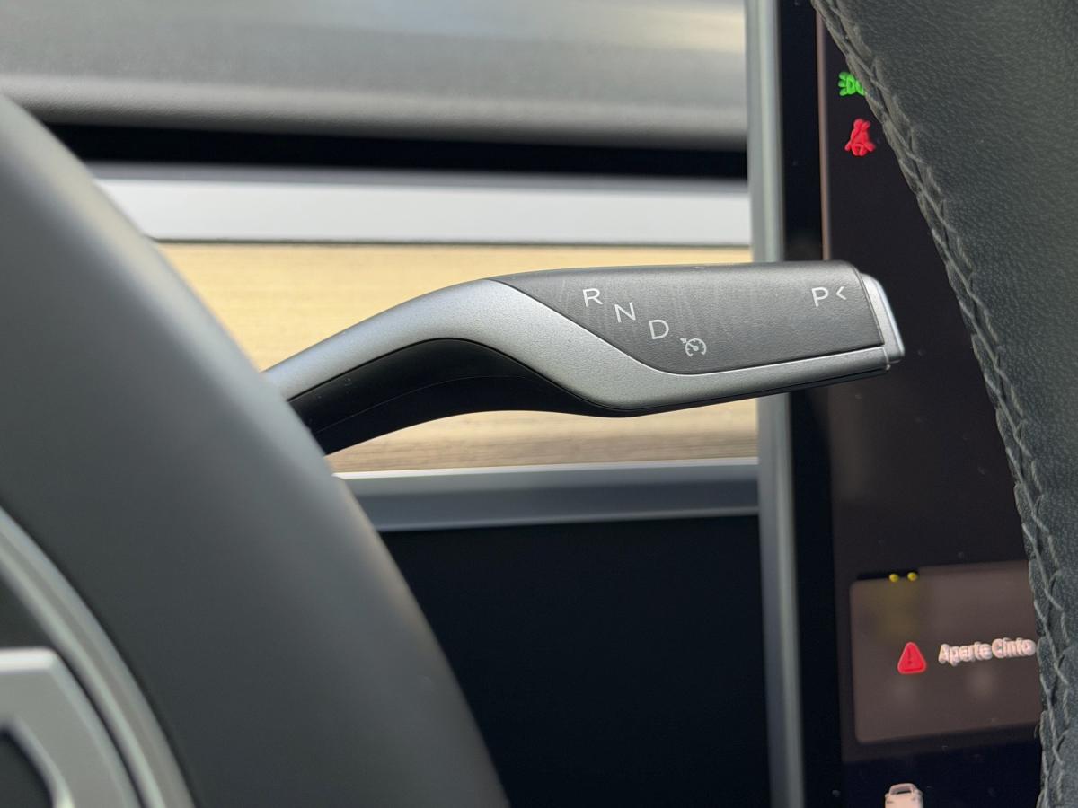 tesla-model-y-2023-eletrico-500cc