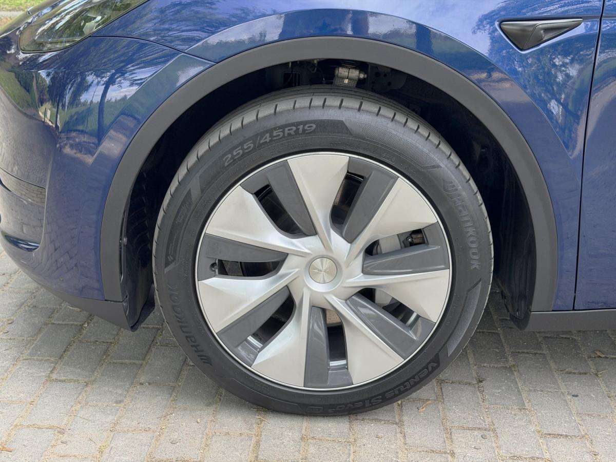 tesla-model-y-2023-eletrico-500cc