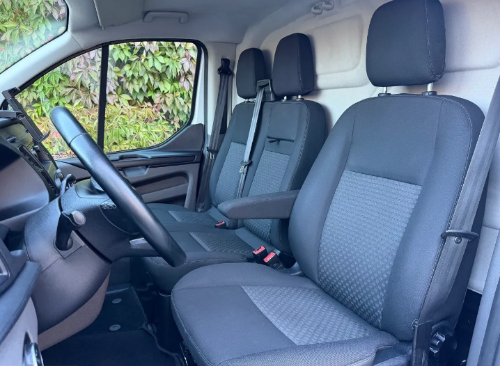 ford-transit-custom-2-0-130cv-2022-diesel-1995cc
