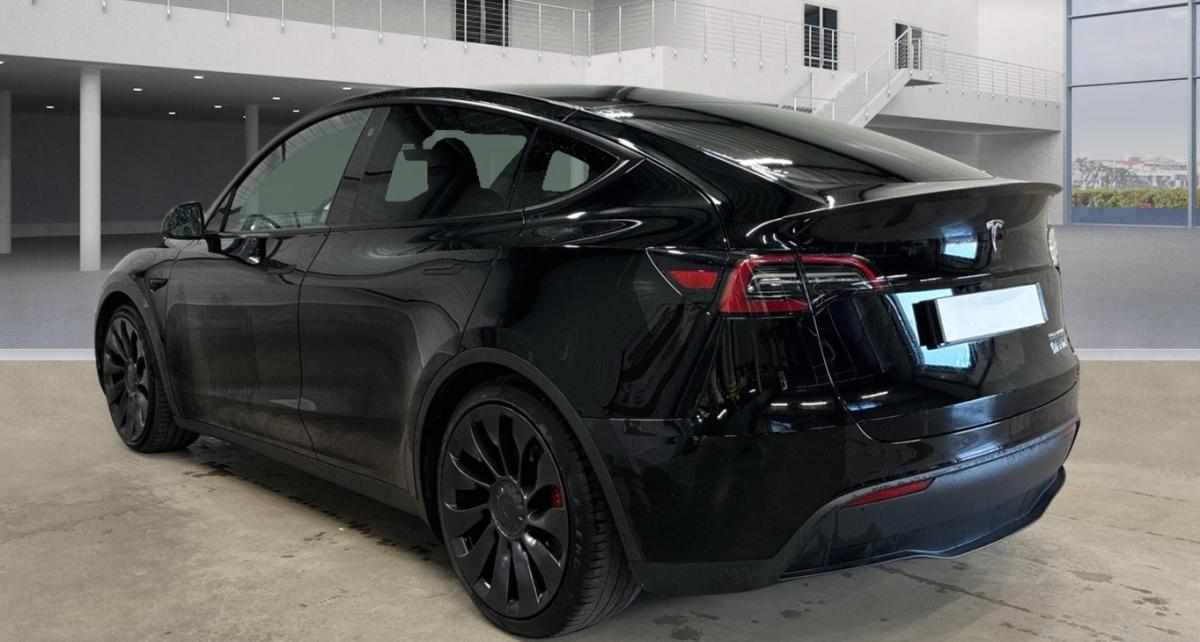tesla-model-y-performance-2024-eletrico