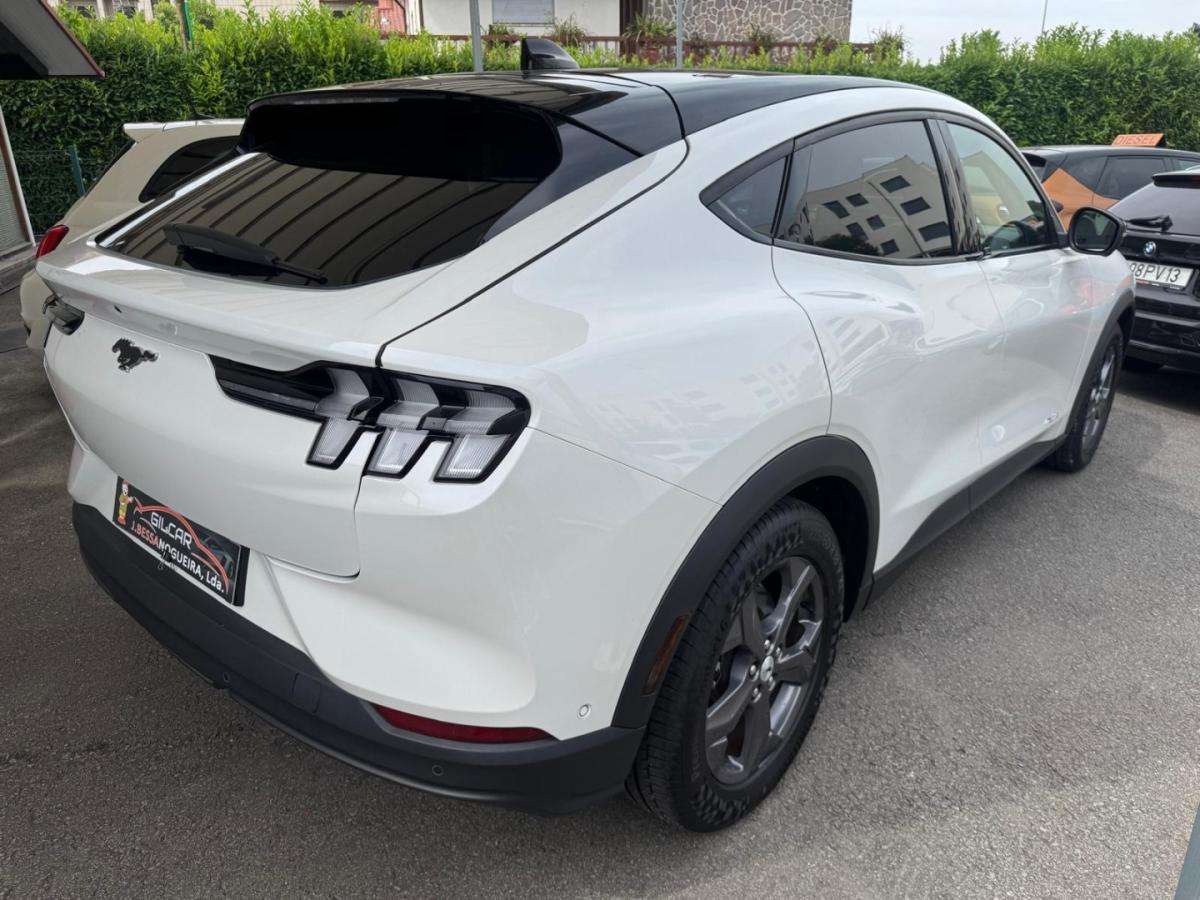 ford-mustang-mach-e-2023-eletrico-0cc