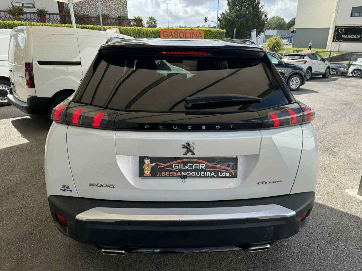 peugeot-2008-2023-gasolina-1199cc