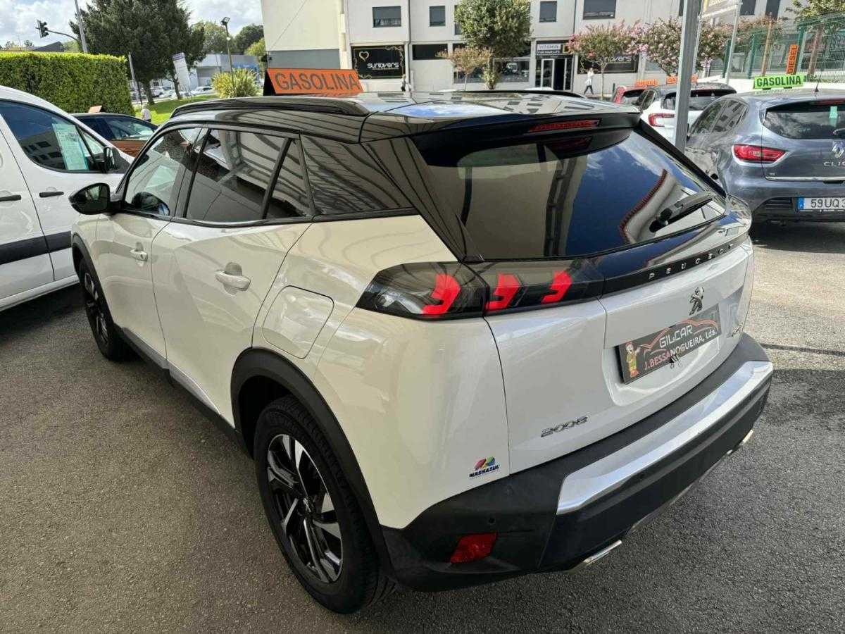peugeot-2008-2023-gasolina-1199cc