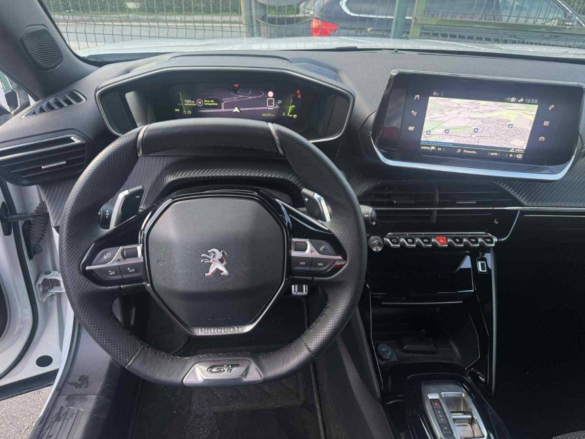 peugeot-2008-2023-gasolina-1199cc