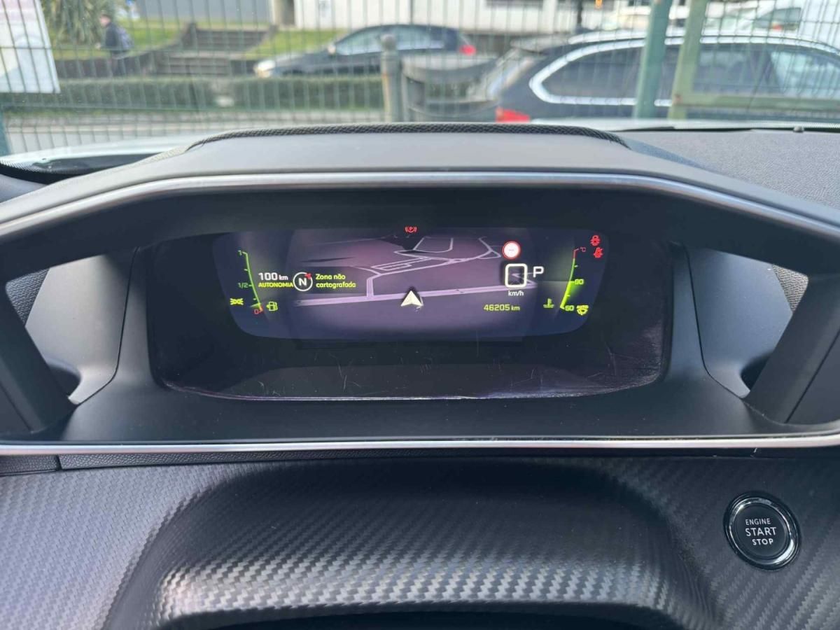 peugeot-2008-2023-gasolina-1199cc