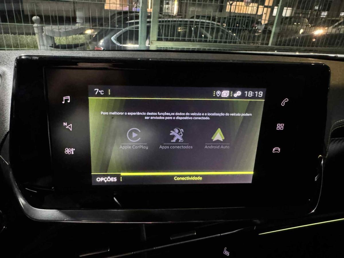 peugeot-2008-2023-gasolina-1199cc
