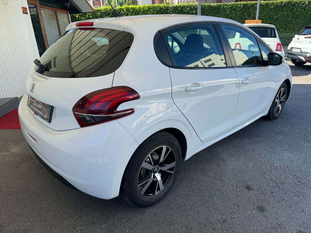 peugeot-208-2019-gasolina-1199cc