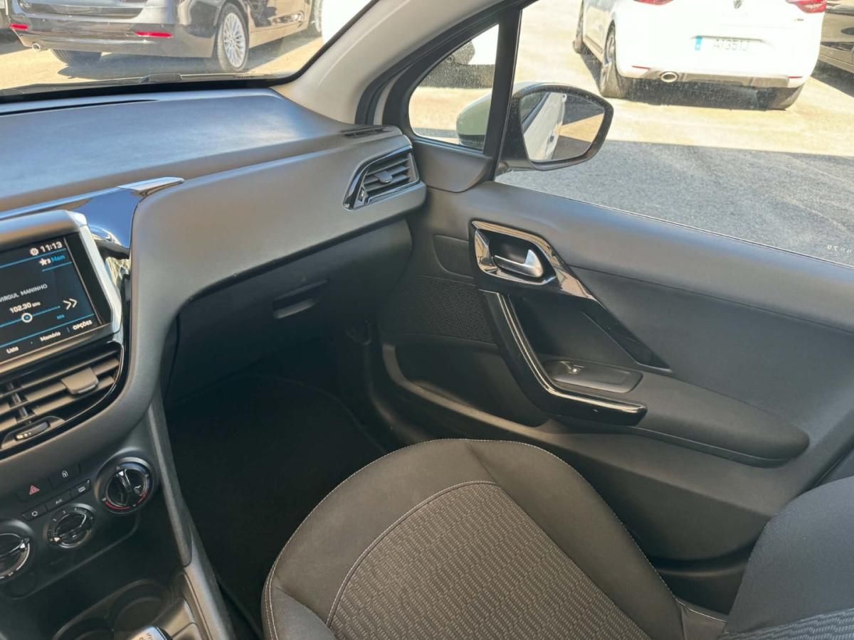 peugeot-208-2019-gasolina-1199cc