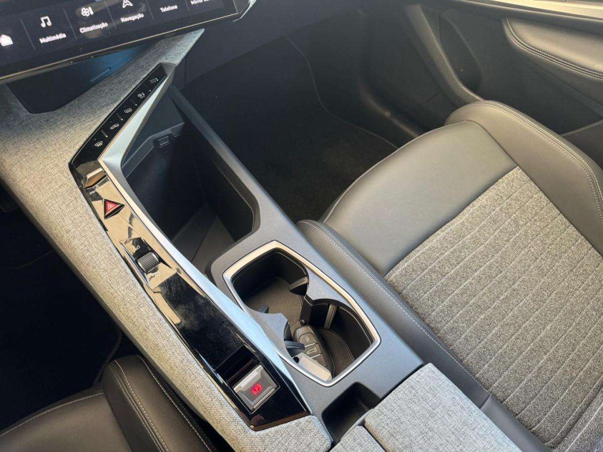 peugeot-e-3008-2025-eletrico-0cc