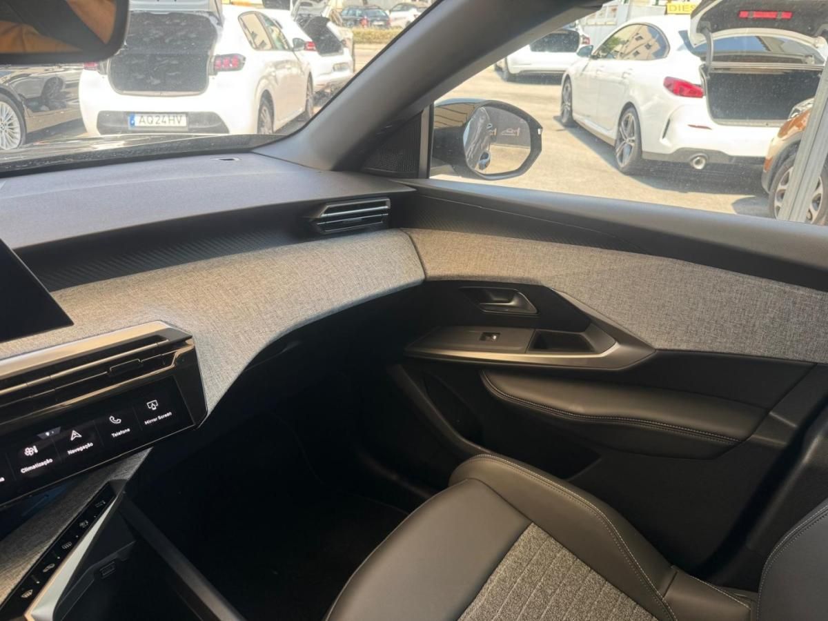 peugeot-e-3008-2025-eletrico-0cc