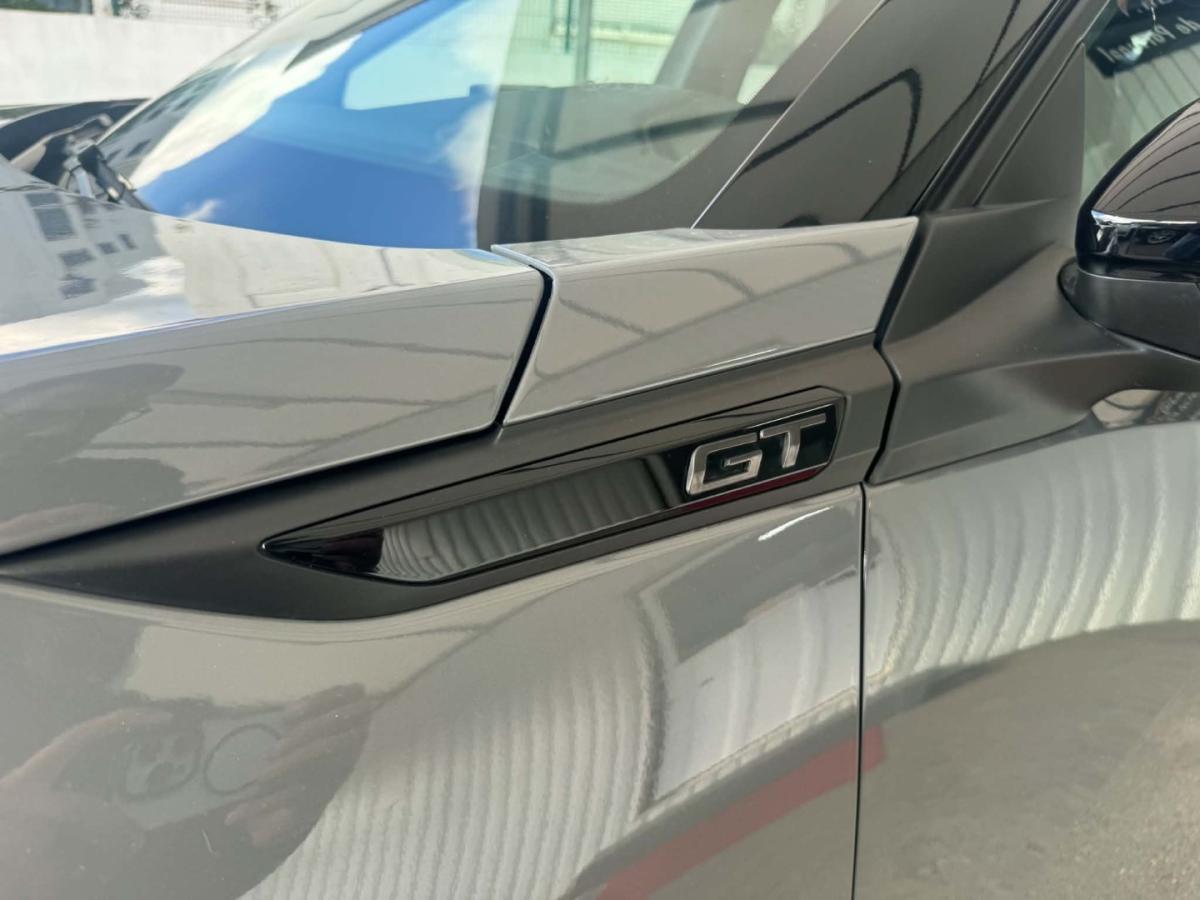 peugeot-2008-2024-gasolina-1199cc