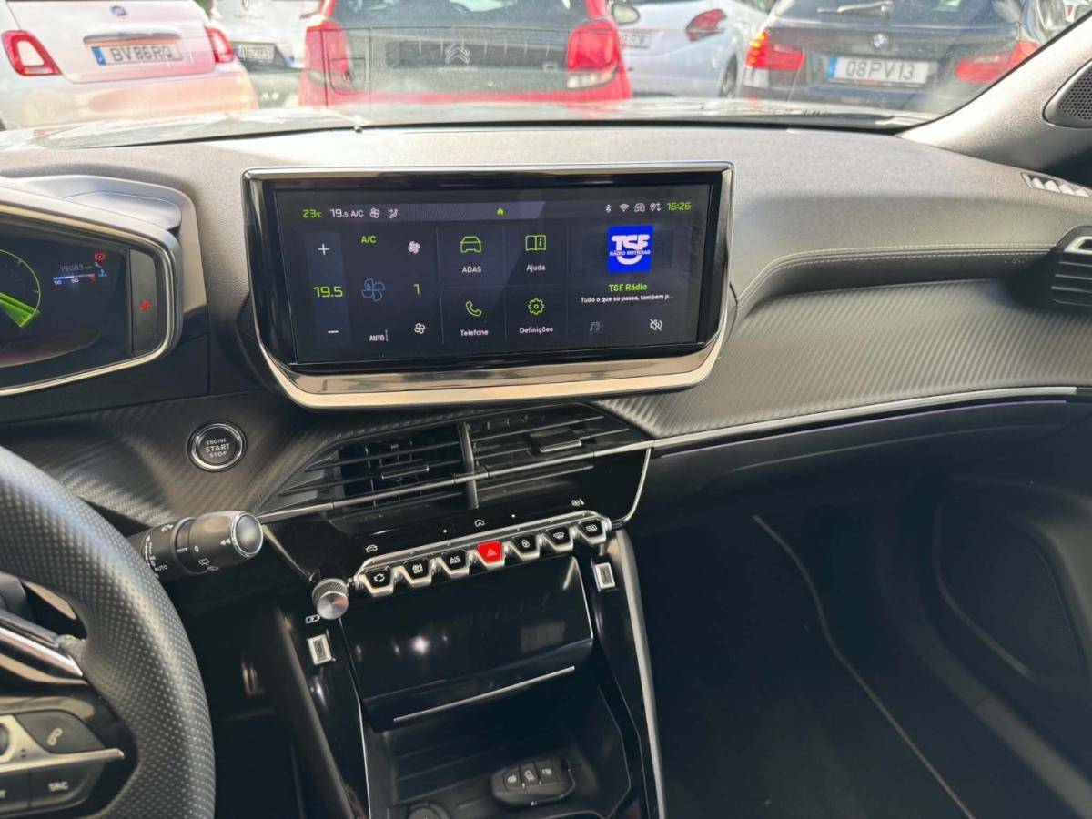 peugeot-2008-2024-gasolina-1199cc