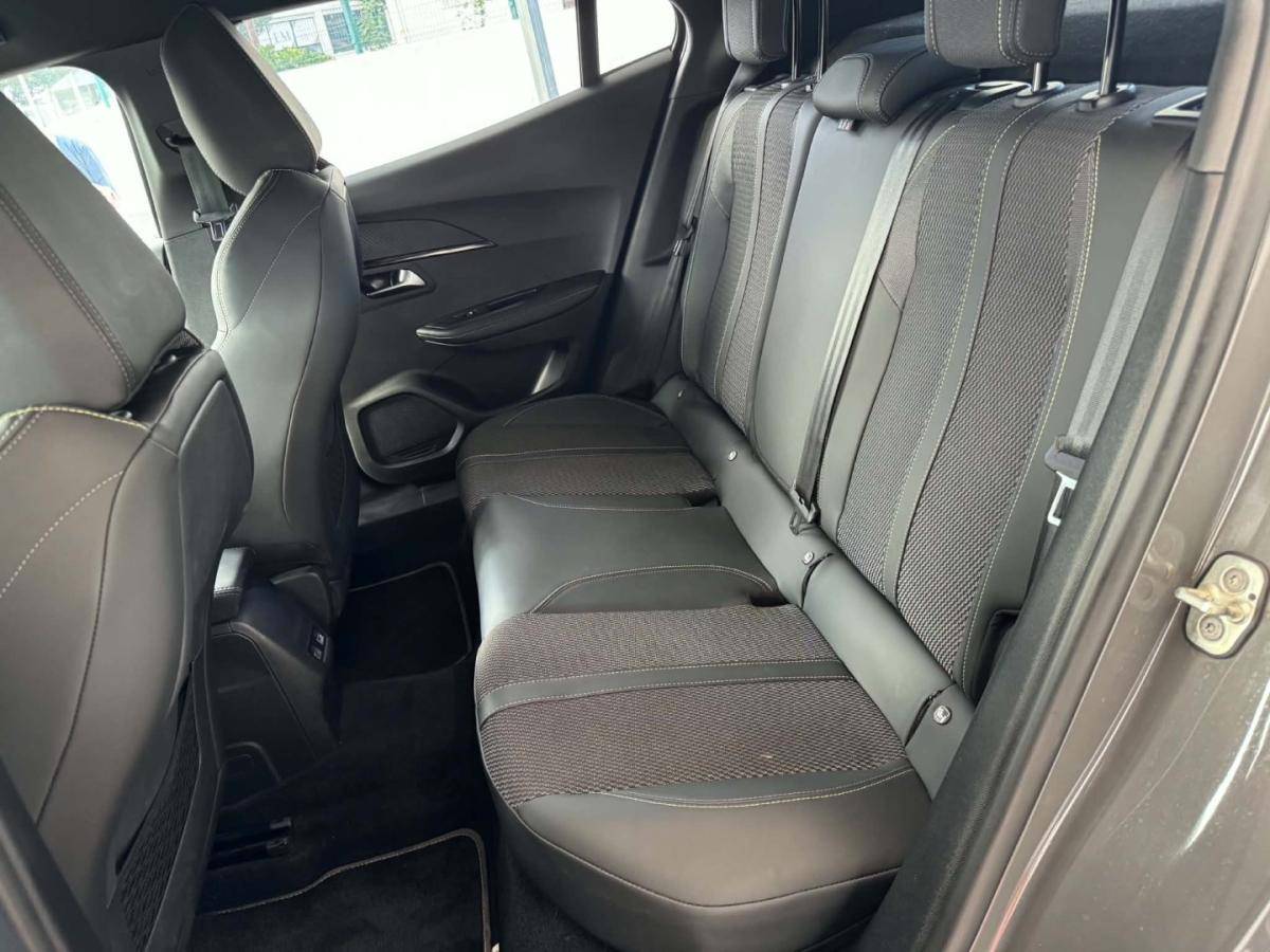 peugeot-2008-2024-gasolina-1199cc
