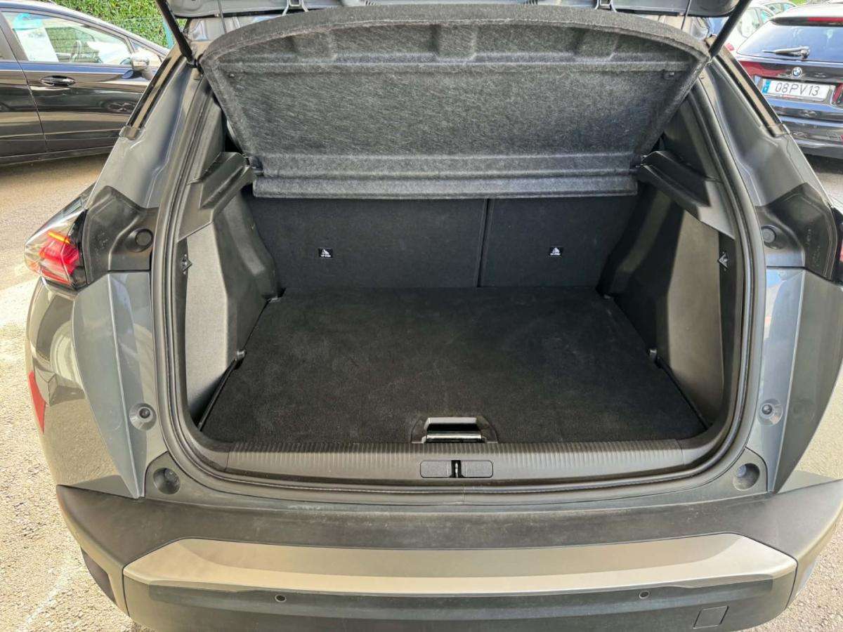 peugeot-2008-2024-gasolina-1199cc