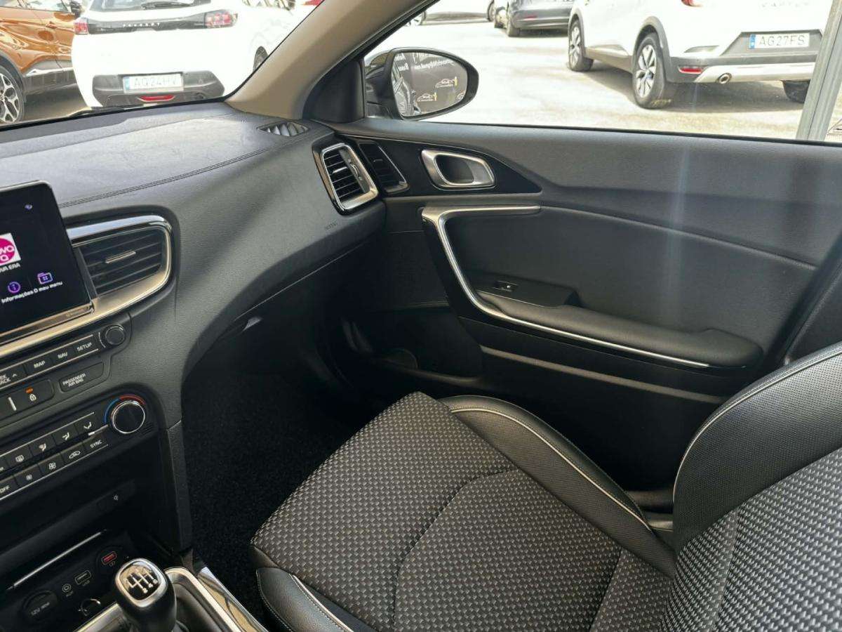 kia-ceed-sw-2019-gasolina-998cc