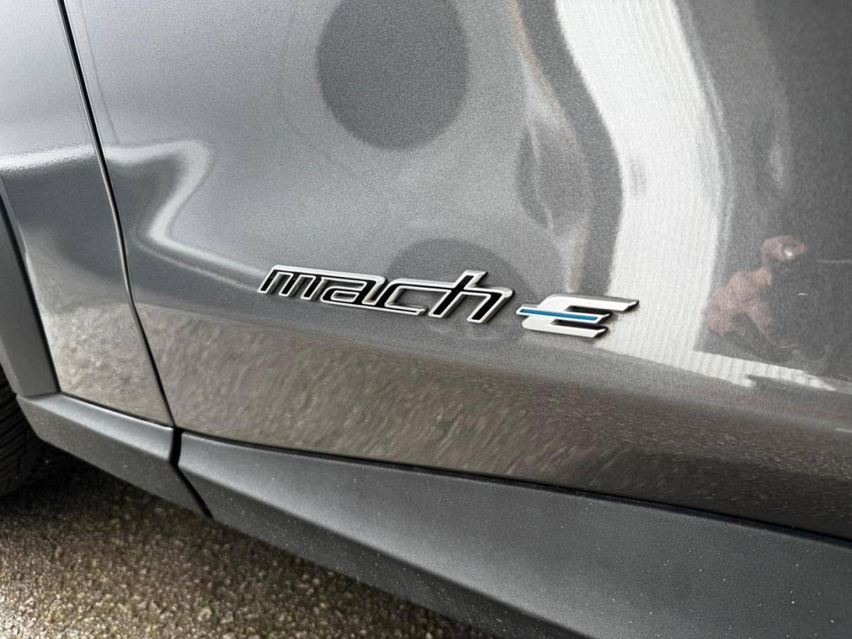 ford-mustang-mach-e-2023-eletrico-0cc
