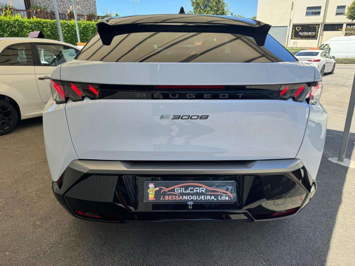 peugeot-e-3008-2024-eletrico-0cc