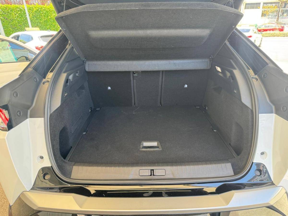 peugeot-e-3008-2024-eletrico-0cc
