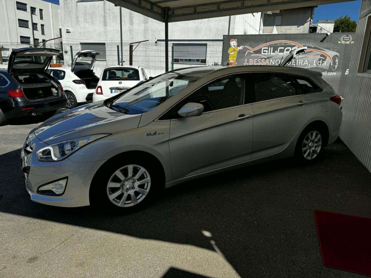 hyundai-i40-sw-2015-diesel-1685cc