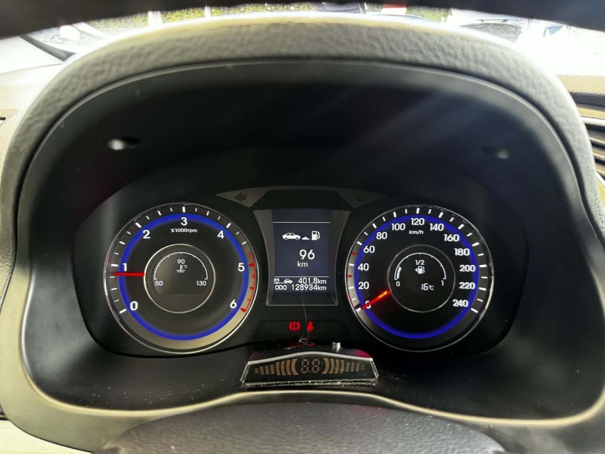 hyundai-i40-sw-2015-diesel-1685cc