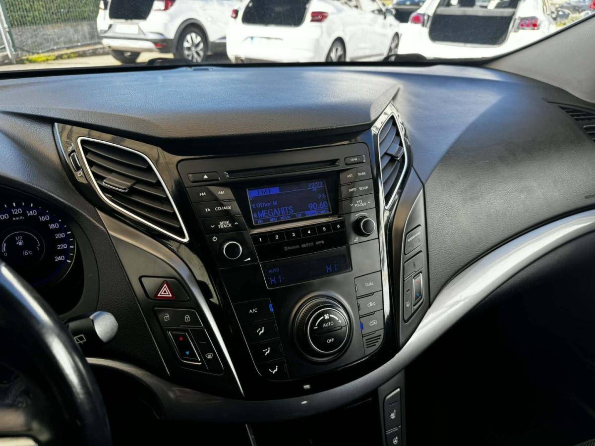 hyundai-i40-sw-2015-diesel-1685cc