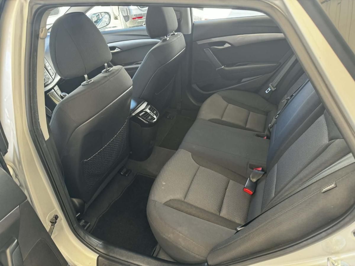 hyundai-i40-sw-2015-diesel-1685cc
