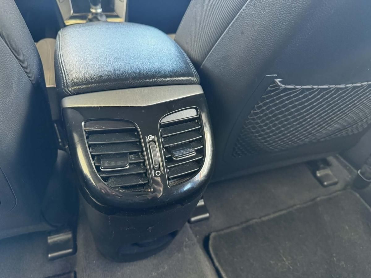 hyundai-i40-sw-2015-diesel-1685cc