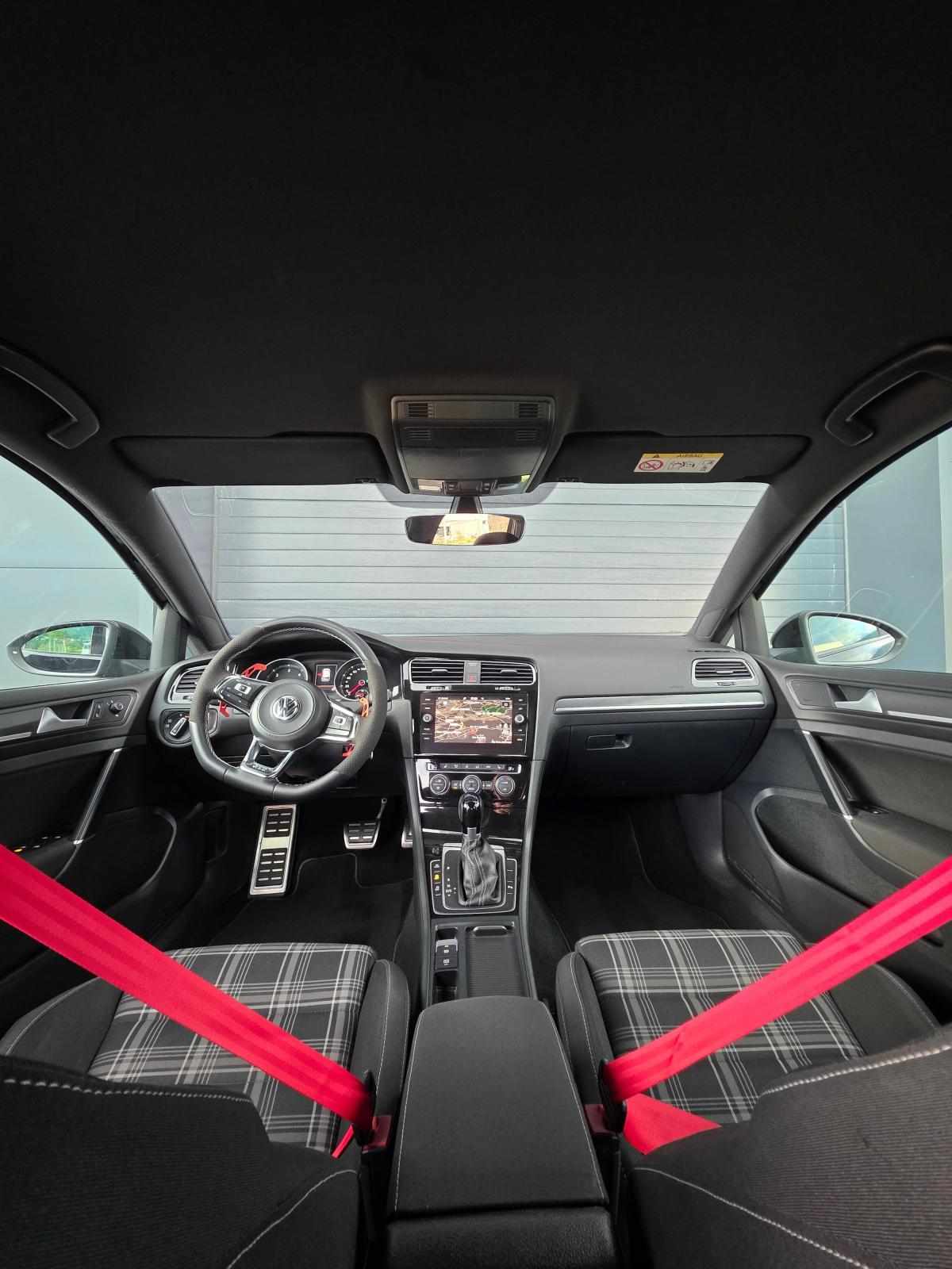 volkswagen-golf-gtd-2-0-tdi-2017-diesel-1968cc