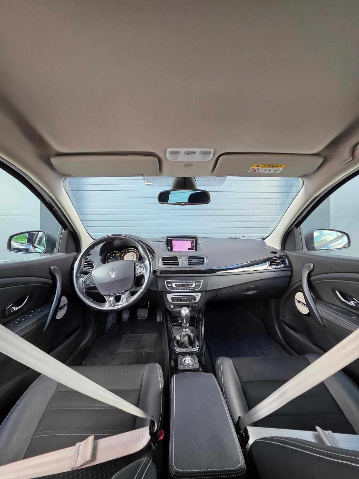 renault-megane-sport-tourer1-5-dci-bose-edition-2015-diesel-1461cc