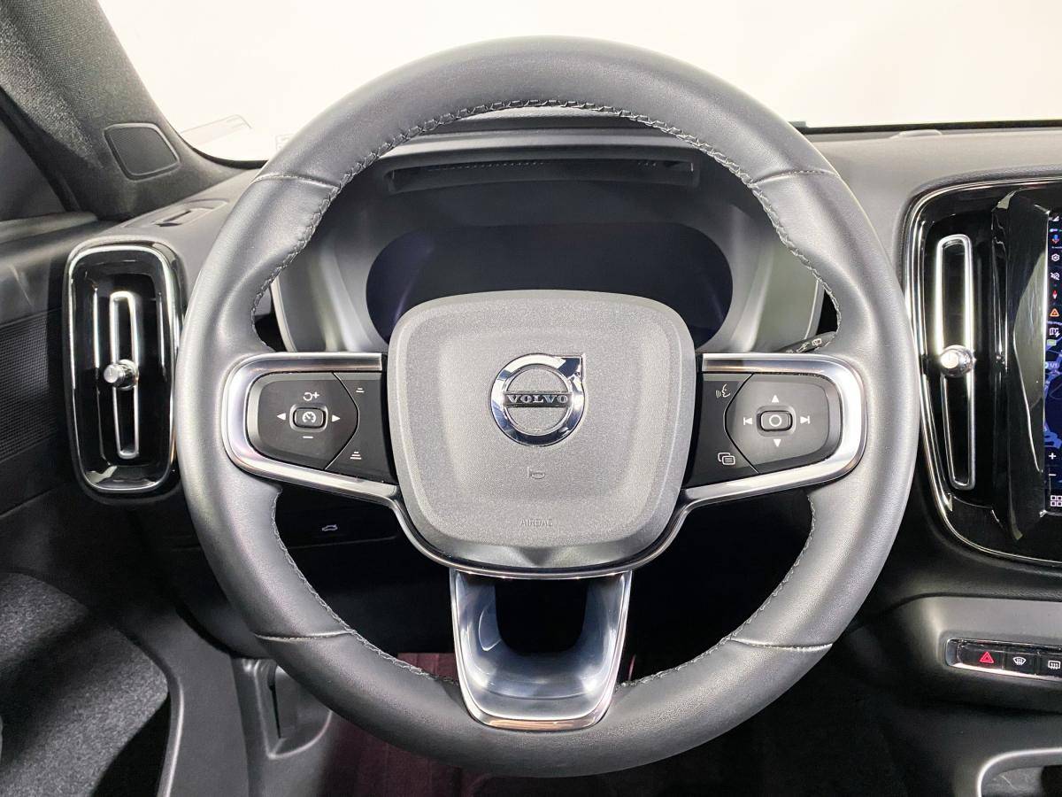 volvo-xc40-2022-eletrico-500cc