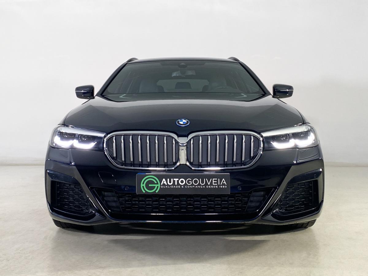 bmw-serie-5-2022-hibrido-a-gasolina-1998cc