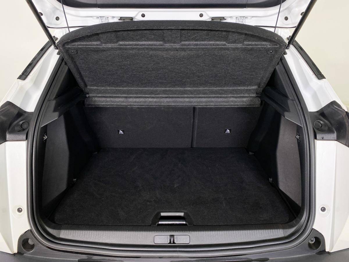 peugeot-2008-2022-gasolina-1199cc
