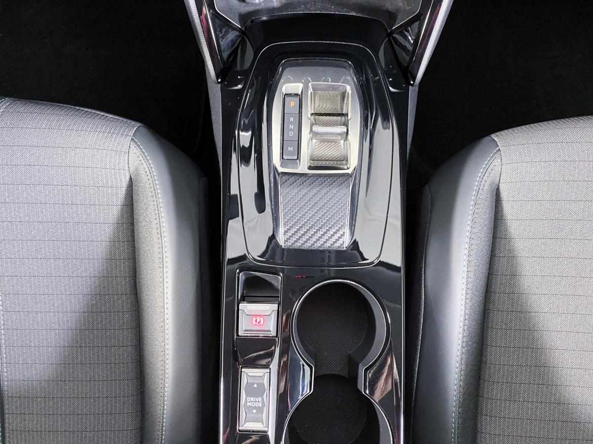 peugeot-2008-2022-gasolina-1199cc