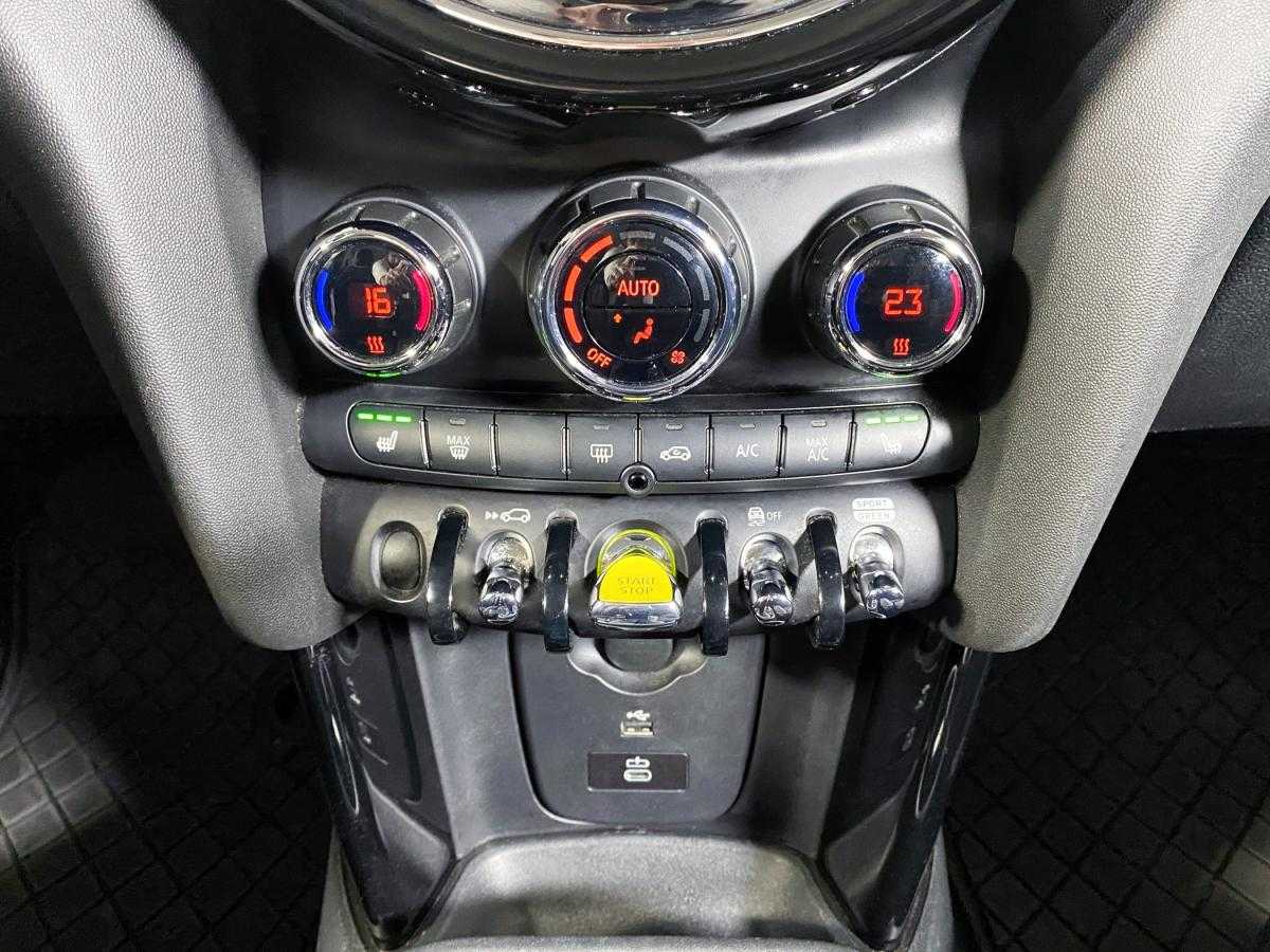 mini-cooper-2023-eletrico-500cc