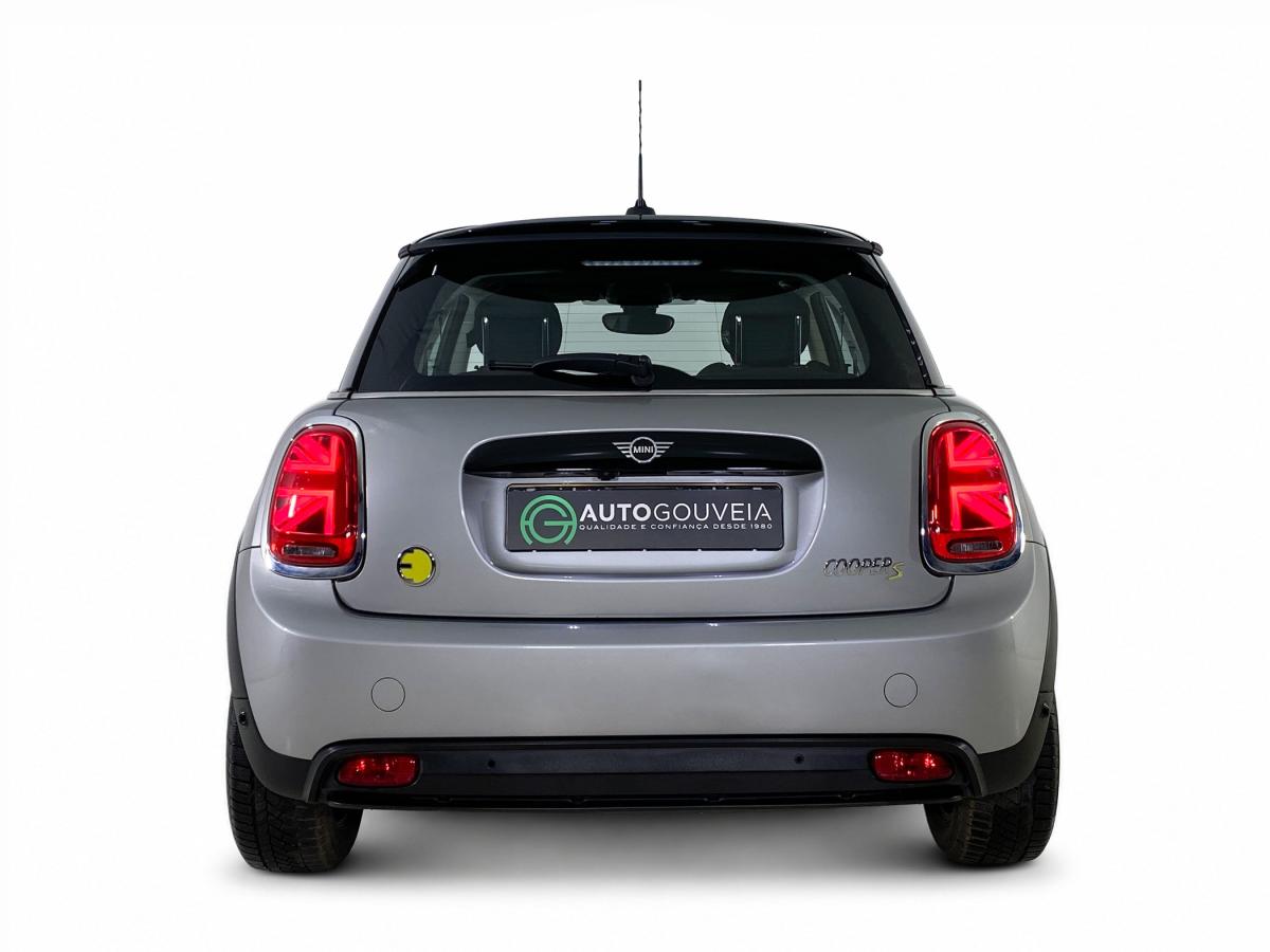 mini-cooper-2023-eletrico-500cc