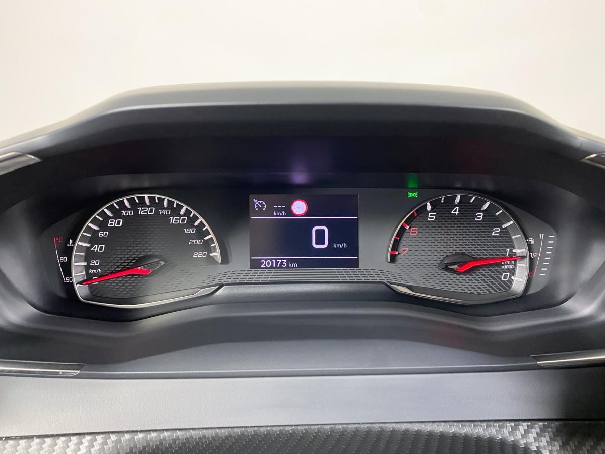 peugeot-2008-2023-gasolina-1199cc