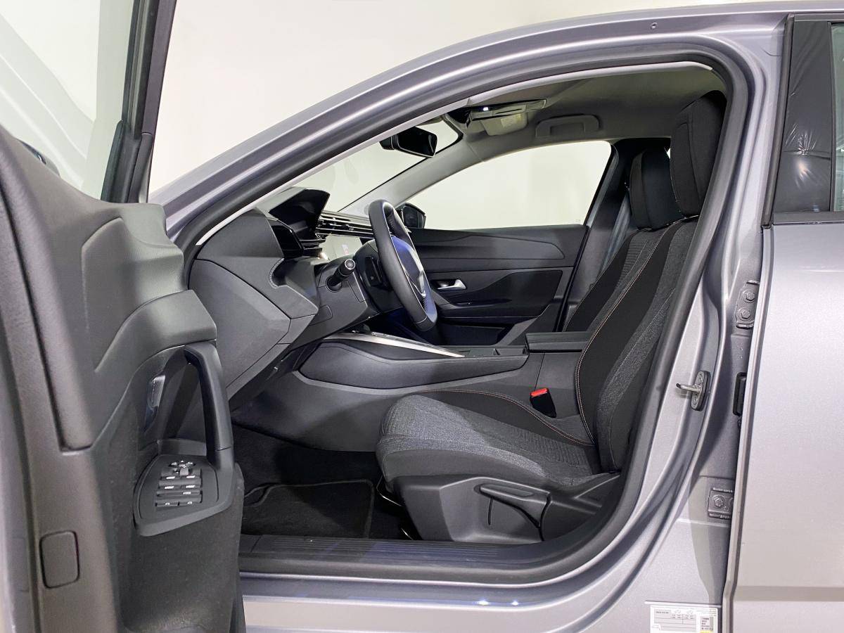 peugeot-308-2025-diesel-1499cc