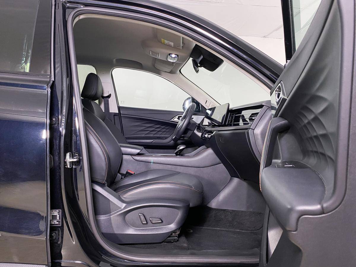 mg-hs-2025-hibrido-a-gasolina-1490cc