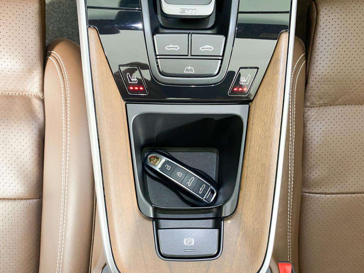 porsche-992-2019-gasolina-2981cc